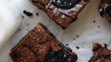 Short Cut Chocolate Chip Oreo Cookie Brownie Bars