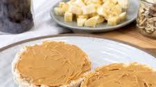 Simple Rice Cakes with Peanut Butter