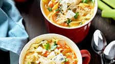 Slow Cooker Buffalo Chicken Noodle Soup