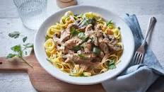 Slow cooker beef stroganoff