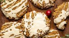 Soft + Chewy Gingerbread Oatmeal Cookies