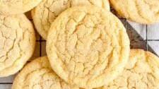 Soft and Chewy Classic Vanilla Cookies