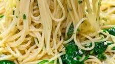 Spaghetti Aglio e Olio with Spinach