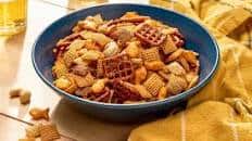 Sriracha Honey Chex Mix