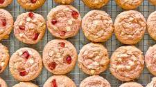 Strawberry Cheesecake Cookies