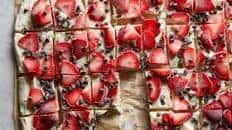 Strawberry-Chocolate Greek Yogurt Bark Recipe