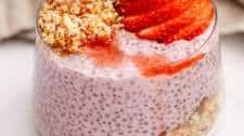 Strawberry Crumble Chia Pudding