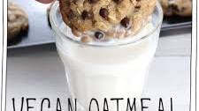 Vegan Oatmeal Chocolate Chip Cookies