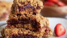 Vegan Strawberry Peanut Butter Oatmeal Bars