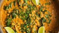10 Minute Chickpea & Spinach Curry