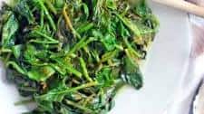 5-Minute Sautéed Spinach with Garlic and Lemon