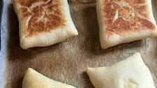 Bierocks (German Meat Turnovers)