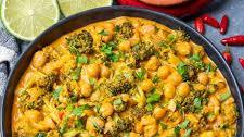 Broccoli Chickpea Curry