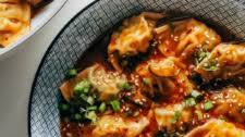 Chicken Wontons in Spicy Chili Sauce