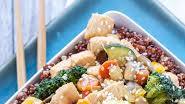 Chicken and Vegetable Stir Fry Quinoa Bowls