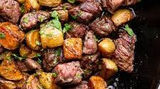 Garlic Butter Steak Bites and Potatoes