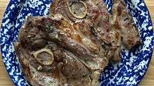 Grilled Lamb Chops with Rosemary and Lemon