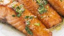 Grilled Salmon with Lemon Garlic Sauce