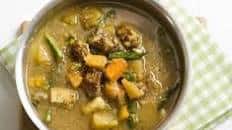 Hearty lamb & barley soup