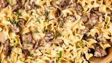 One Skillet Easy Beef Stroganoff Recipe