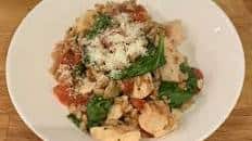 One-Skillet Italian Chicken, Spinach, and Farro