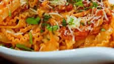 Rich and Creamy Tomato and Basil Pasta