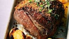 Roast beef with a paprika and thyme crust