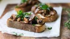 Roasted Mushroom Crostini with Wine and Herbs