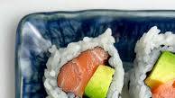 Salmon Avocado Roll (Sushi)