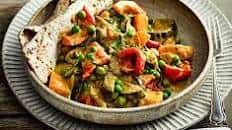 Slow cooker vegetable curry