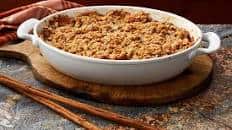 Snappy Ginger Apple Crisp