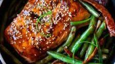 Szechuan Salmon With Scallion Green Beans