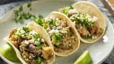 Tacos con carnitas