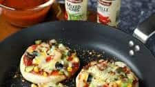 mini pizzas recipe | pizza bites recipe | pizza mini recipe on tawa