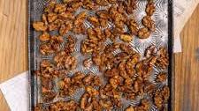 5-Ingredient Baked Candied Cinnamon-Sugar Walnuts