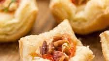 Brie Pepper Jelly Bites