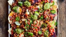 Cheesy Chili Nachos