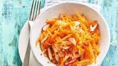 Crunchy carrot and apple salad