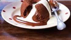 Easy chocolate molten cakes