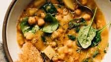 Lemony Chickpea Soup with Spinach & Potatoes