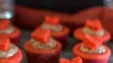 Low Carb Valentine's Day Cupcake