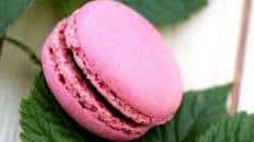Macaron rose à la framboise