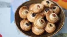 Olive Puffs