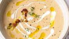 Roasted Garlic Cauliflower Soup