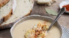 Roasted Garlic Cauliflower Soup (Vegan)