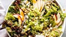 Salad with Apples and Walnuts