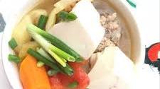 Salted Mustard Green And Tofu Pork Soup