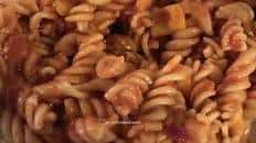 Spicy Pasta Salad with green pepper