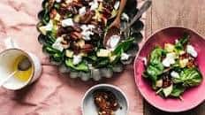 Spinach Salad With Caramelized Pecans