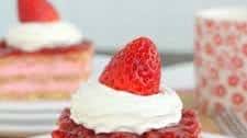 Strawberry Shortcake Eclair Cake